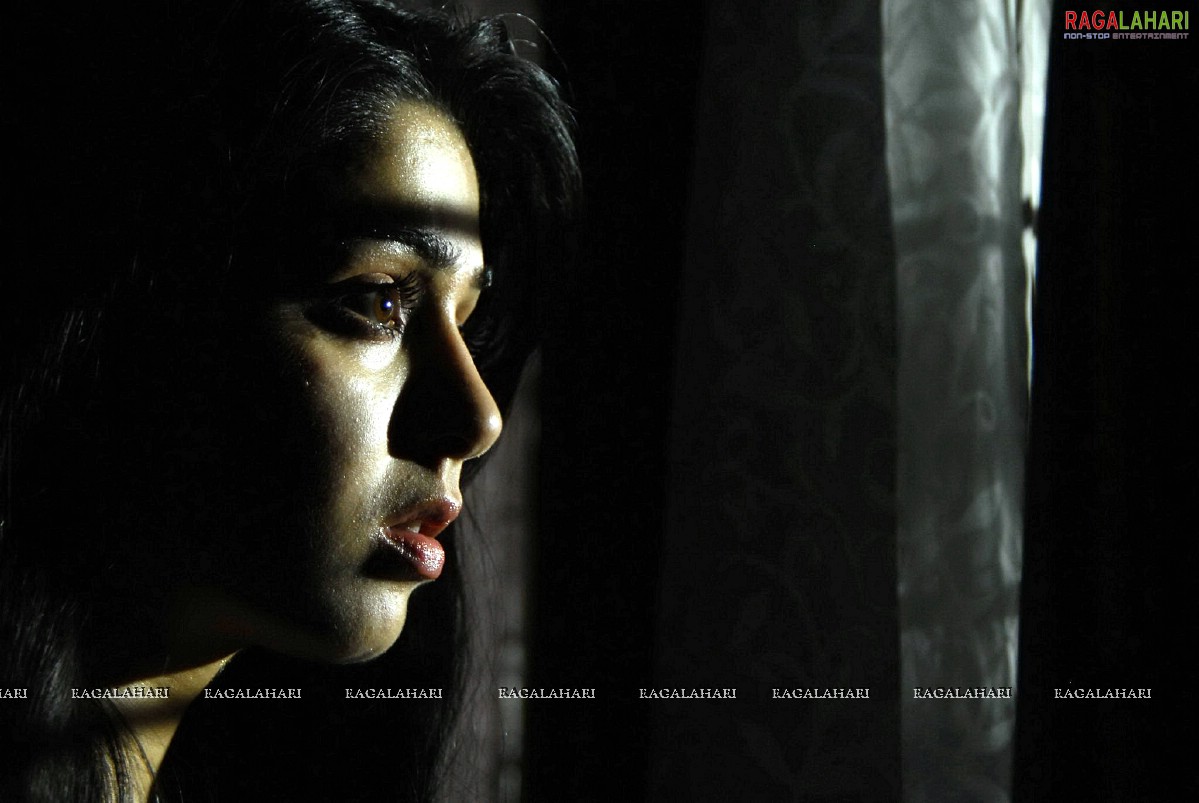 Charmi Stills in Mangala, HD Gallery, Images