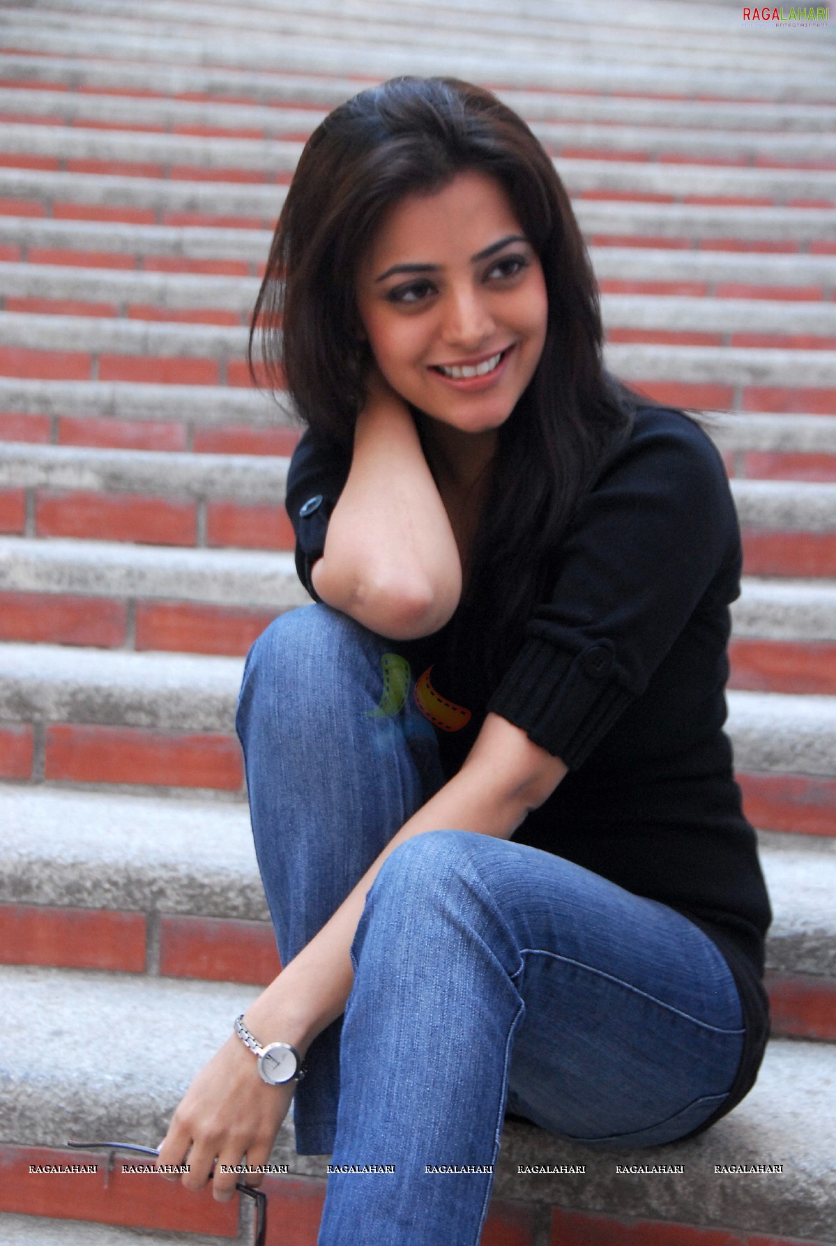 Nisha Agarwal (Hi-Res)