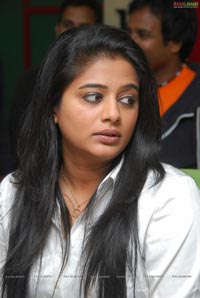 Priyamani