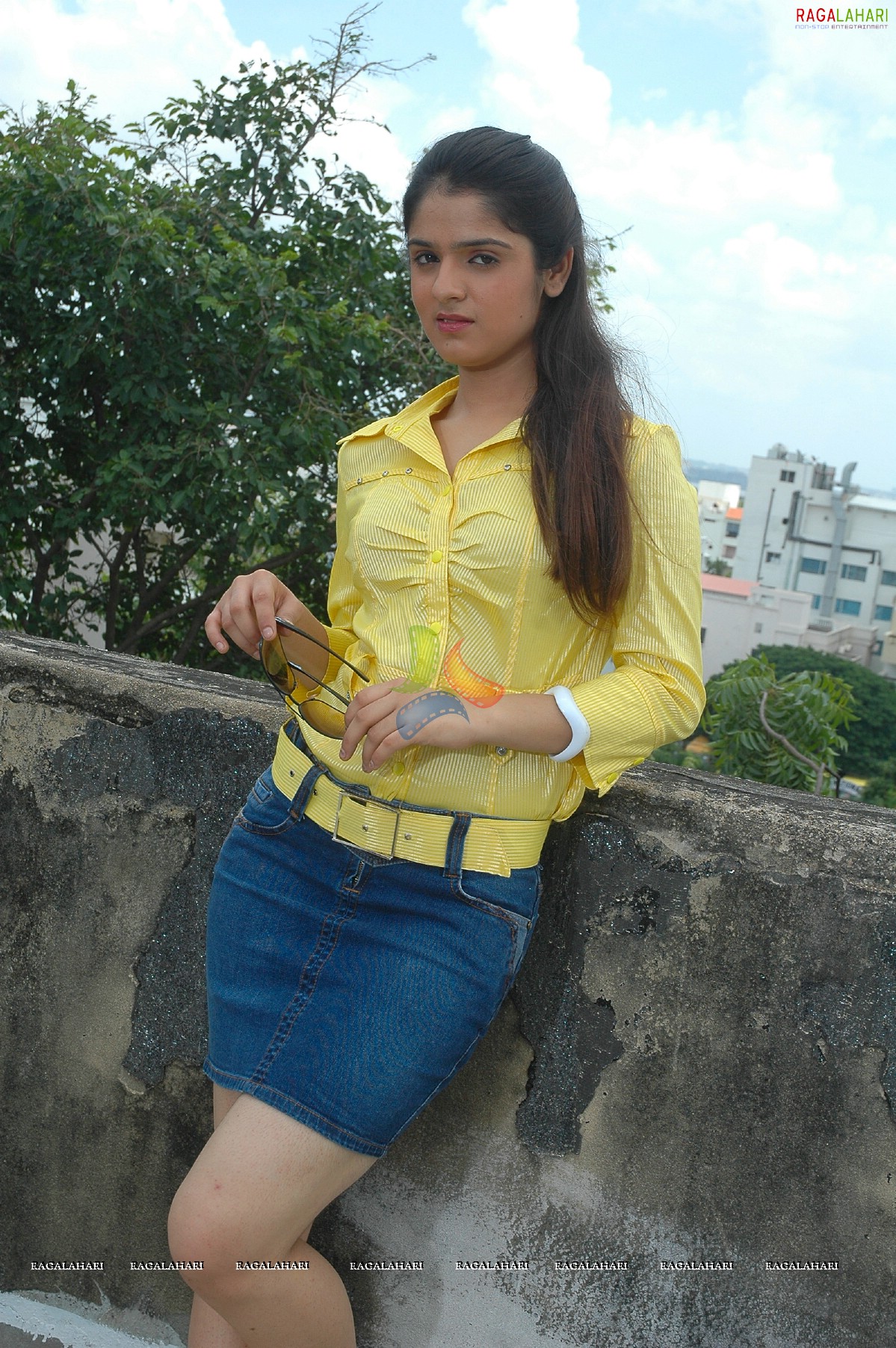 Shefali Sharma (Hi-Res)