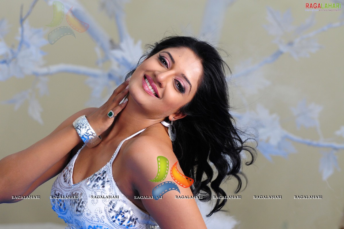 Vimala Raman (Hi-Res)