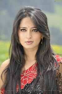 Anushka Damarukam Nesthama Nesthama