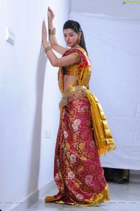 Beautiful Kushik in Saree