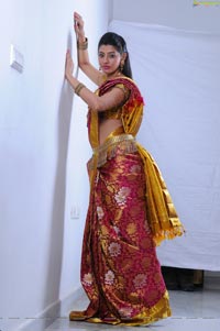 Beautiful Kushik in Saree