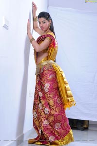 Beautiful Kushik in Saree