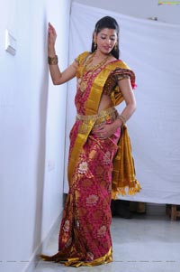 Beautiful Kushik in Saree