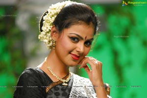 Monal Gajjar in Sudigadu