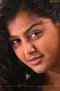 Monal Gajjar Vennela One and Half