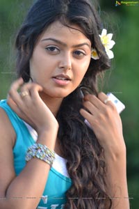 Monal Gajjar Vennela One and Half