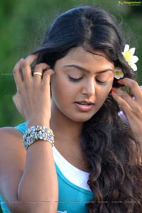 Monal Gajjar Vennela One and Half