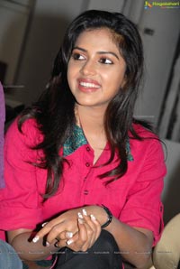 Amala Paul Jendapai Kapiraju