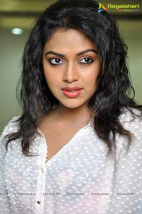 Nayak Heroine