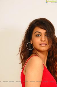 Shubha Phutela Photos