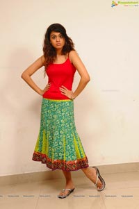 Shubha Phutela Photos