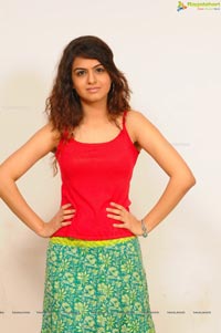 Shubha Phutela Photos