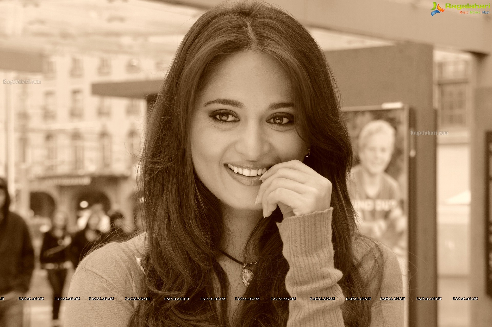 Anushka (High Definition)