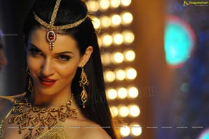 Scarlett Mellish Wilson in Shangai