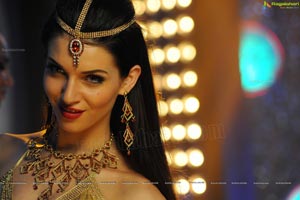 Scarlett Mellish Wilson in Shangai