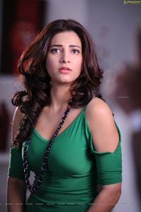 Shruti Hasan in Welcome Back