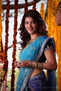 Shruti Hasan in Welcome Back