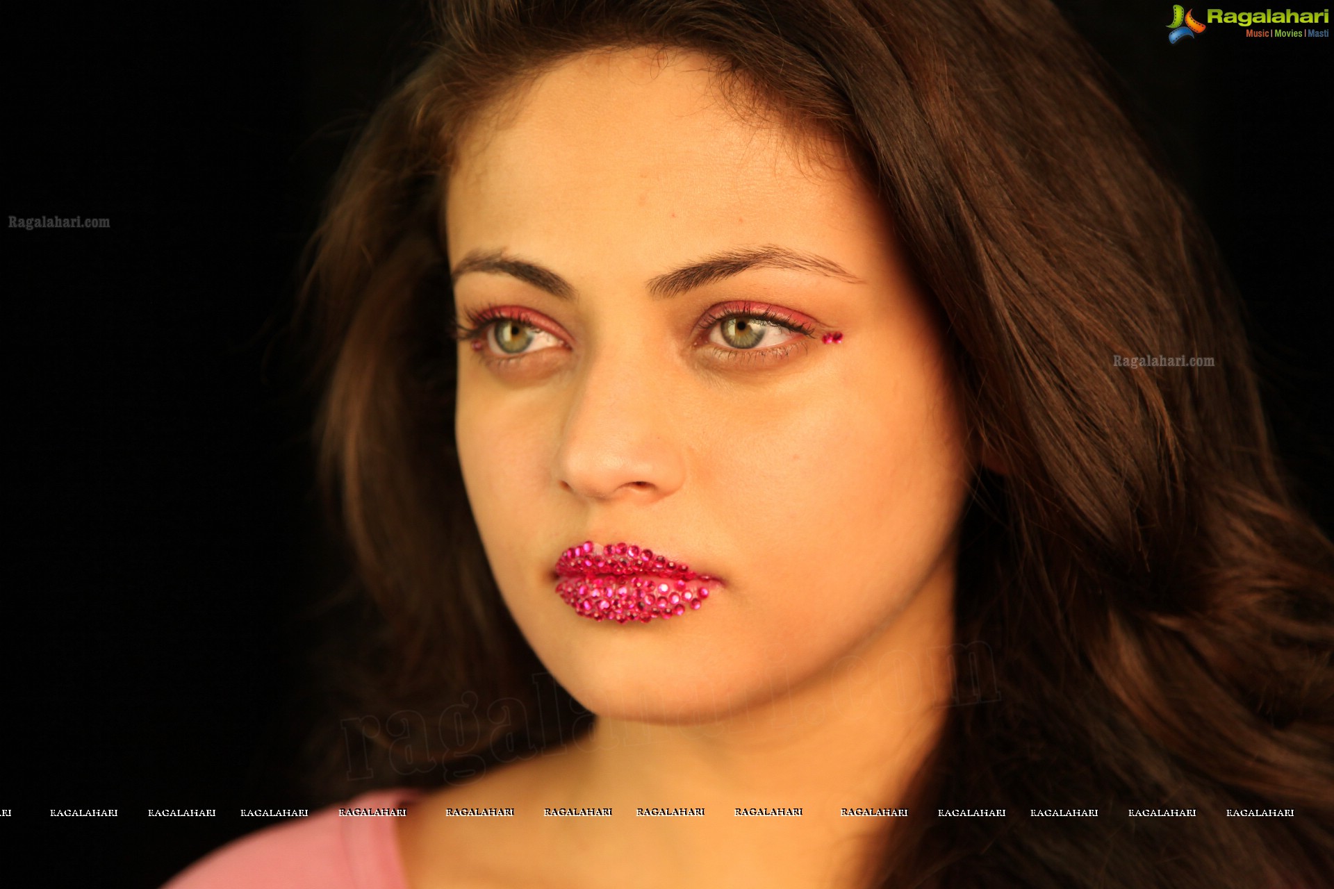 Sneha Ullal (High Definition)