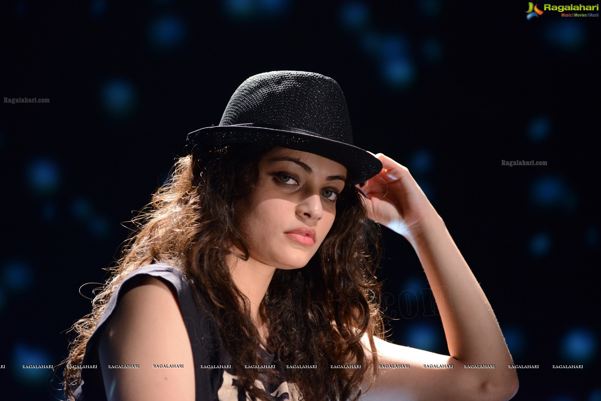 Sneha Ullal (High Definition)