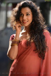 Tamil Heroine Anupriya Goenka