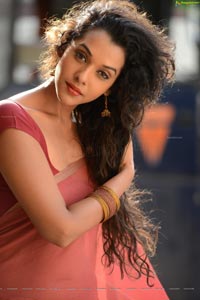 Tamil Heroine Anupriya Goenka