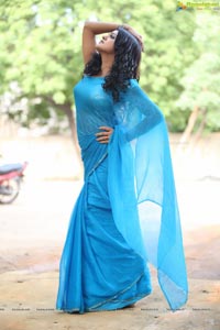 Tashu Kaushik in Blue Saree