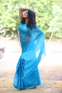 Tashu Kaushik in Blue Saree