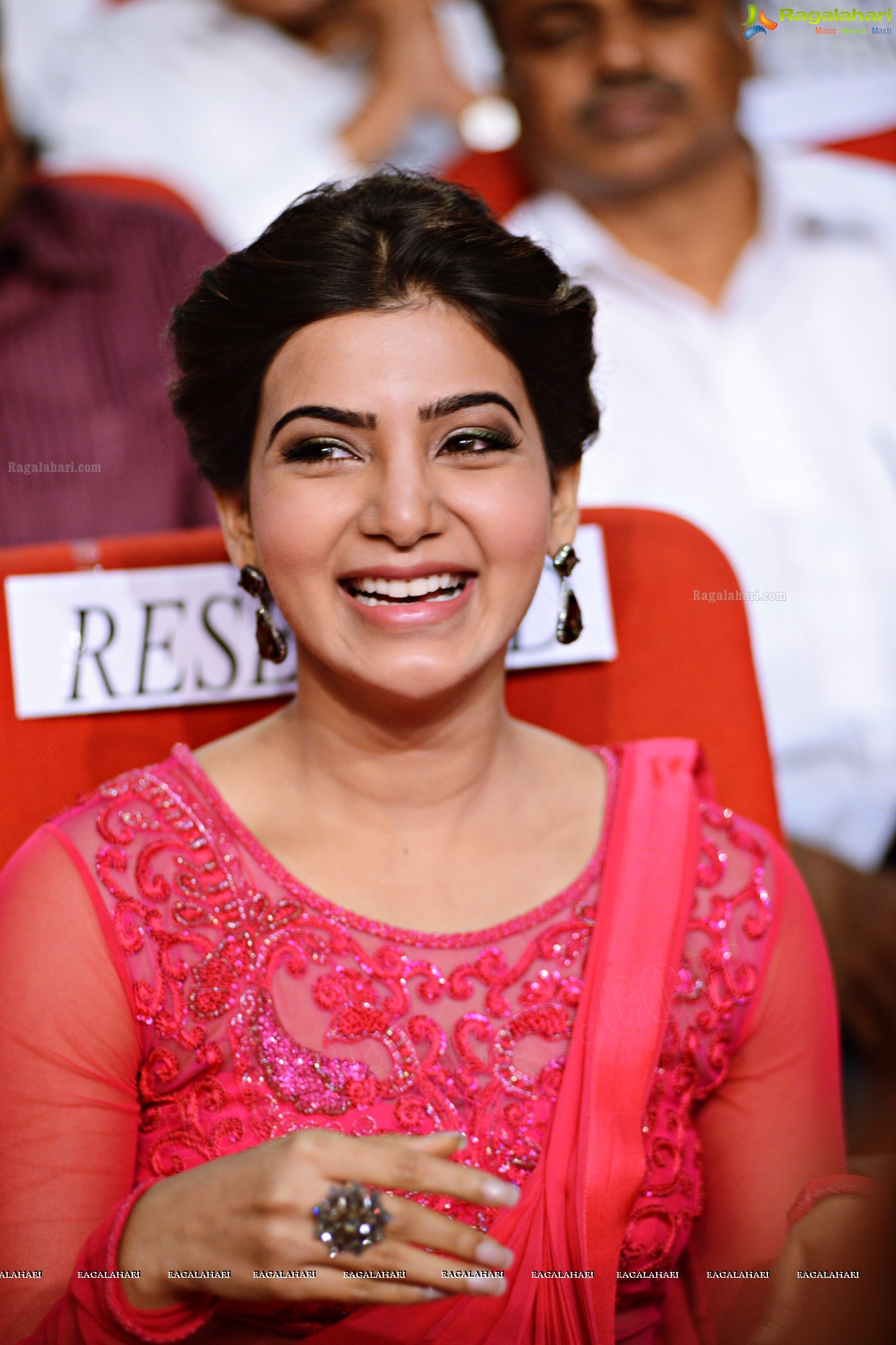 Samantha in Pink Saree at Autonagar Surya Audio Release