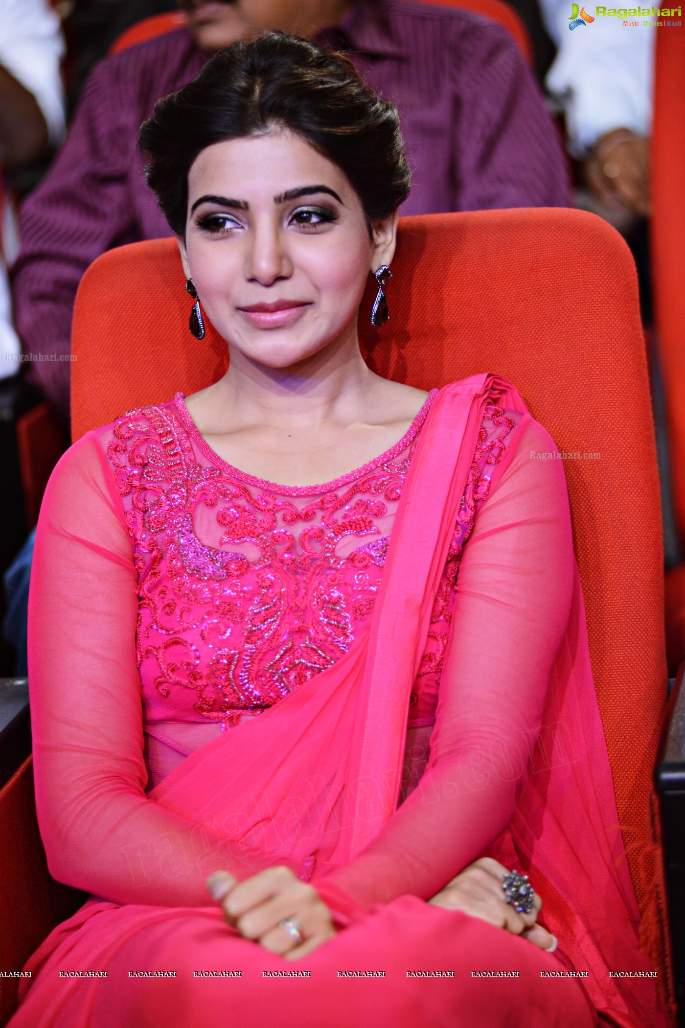 Samantha in Pink Saree at Autonagar Surya Audio Release