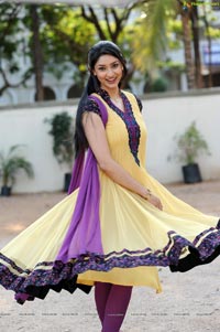 Tanvi Vyas in Salwar Kameez