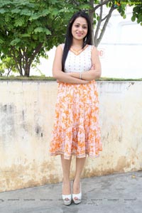 Ee Rojullo Reshma in Short Skirt