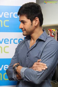 Mahesh Babu at Univercell Synch Store