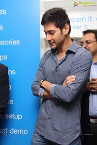 Mahesh Babu at Univercell Synch Store