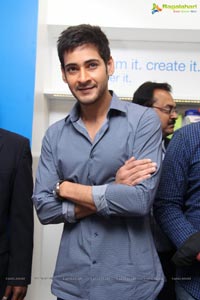 Mahesh Babu at Univercell Synch Store