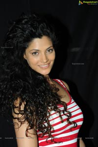 Saiyami Kher Hot Pics