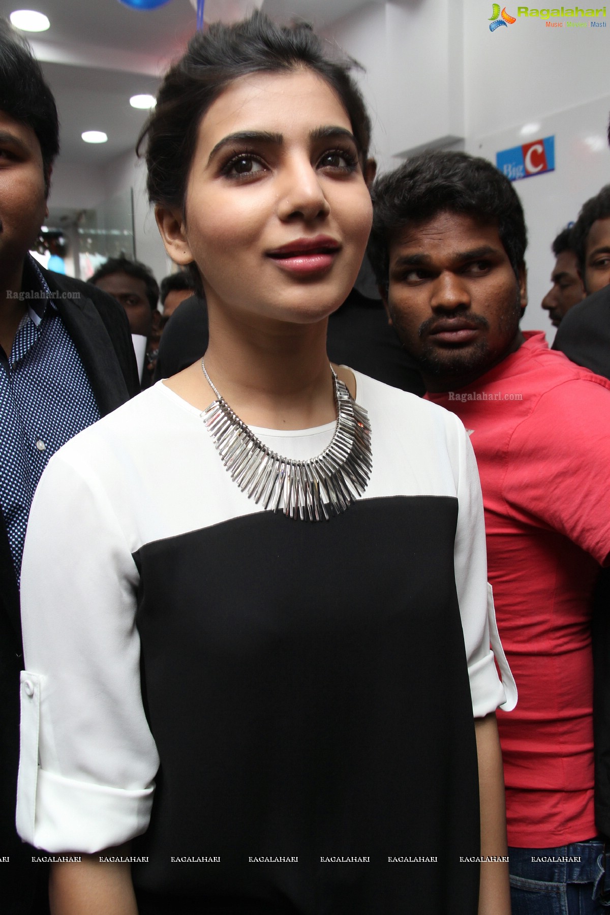 Samantha at Nokia Lumia 1320 Launch, HD Gallery