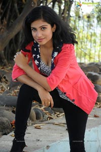 Vrushali Photos