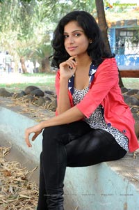 Vrushali Photos