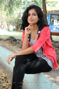 Vrushali Photos