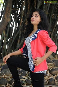 Vrushali Photos