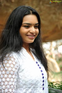 TV Actress Yamini