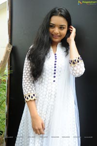 TV Actress Yamini