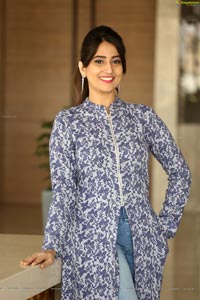 Telugu Anchor Manjusha