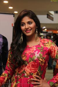 Indian Film Actress Anjali Photos