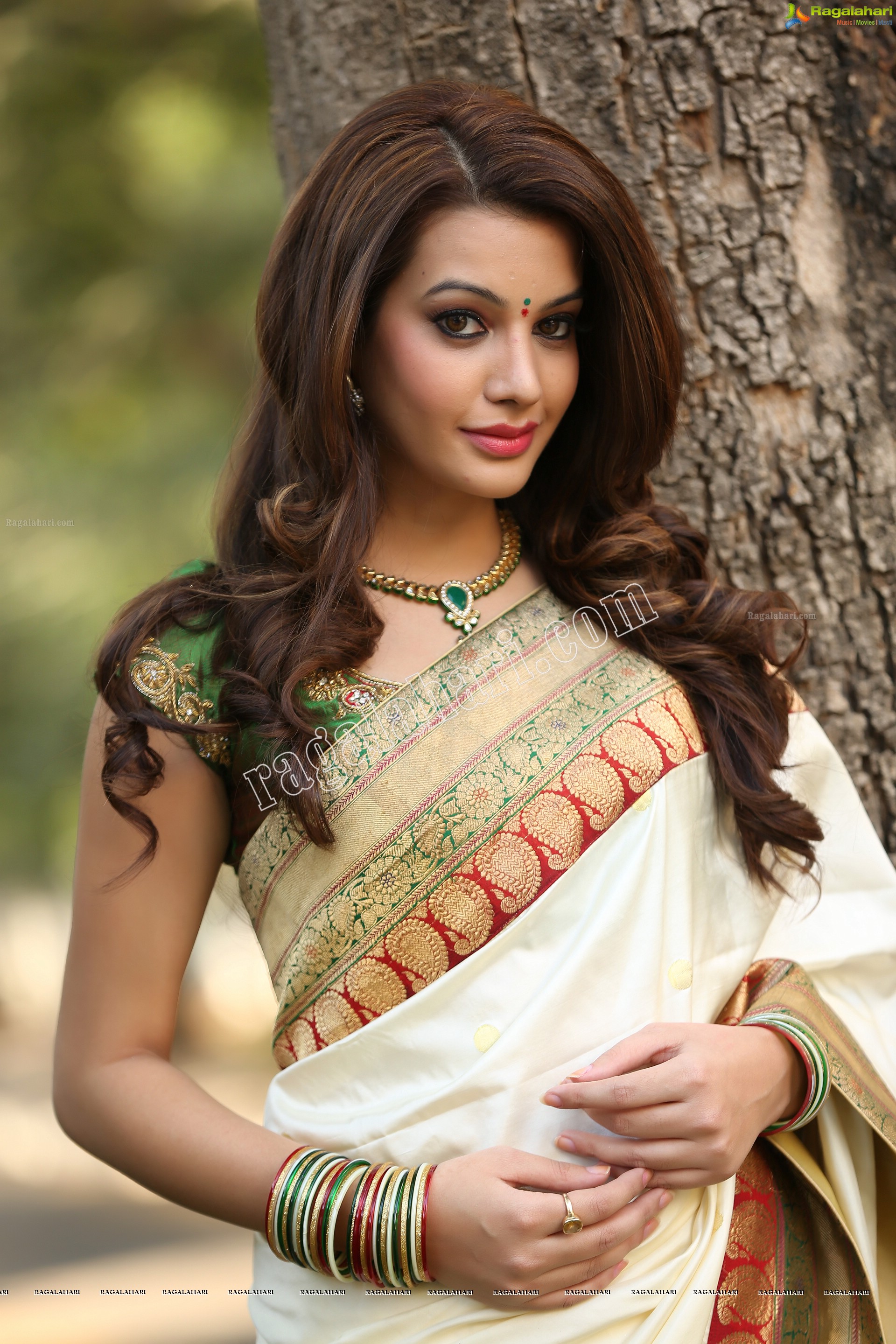 Diksha Panth (Exclusive) (High Definition)