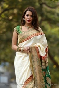 Telugu Heroine Diksha Panth