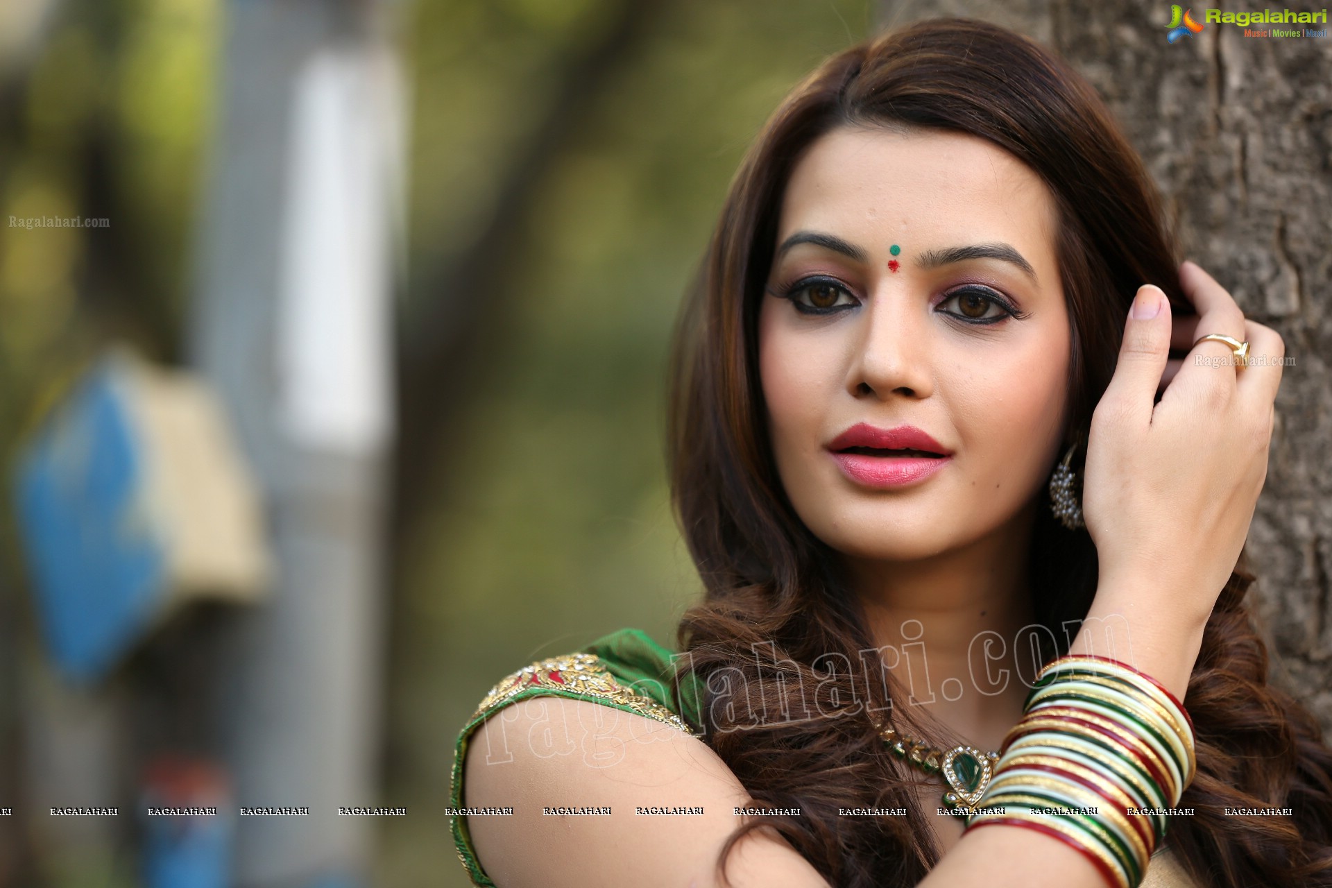 Diksha Panth (Exclusive) (High Definition)